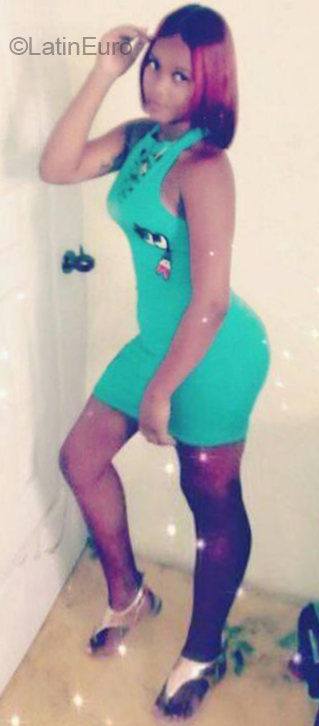 Date this cute Dominican Republic girl Raquel from Santo Domingo DO32406