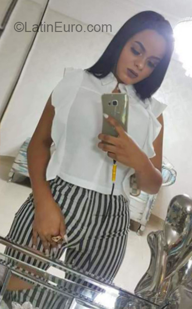 Date this good-looking Dominican Republic girl Eva from Nagua DO32511
