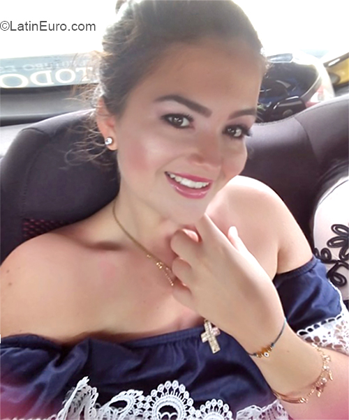 Date this attractive Colombia girl JisselK from Villavicencio CO23940