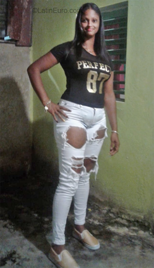 Date this hot Dominican Republic girl Ynocencia from Puerto Plata DO32594