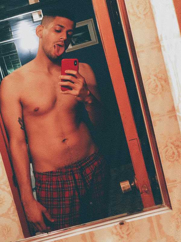 Date this foxy Puerto Rico man Daniel escobar from Rio Grande PR187