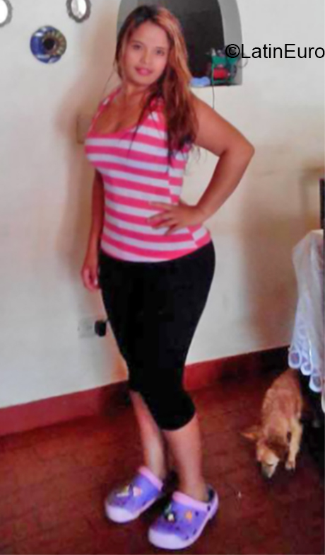 Date this exotic Colombia girl Luz from Cali CO23962