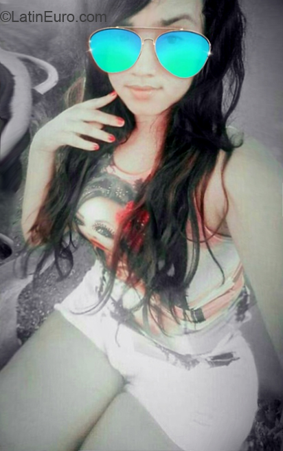 Date this foxy Dominican Republic girl Fanny from Santo Domingo DO32679