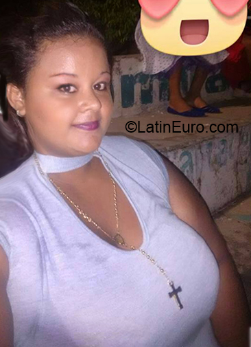 Date this sensual Colombia girl Angelica from Barranco de Loba CO24009