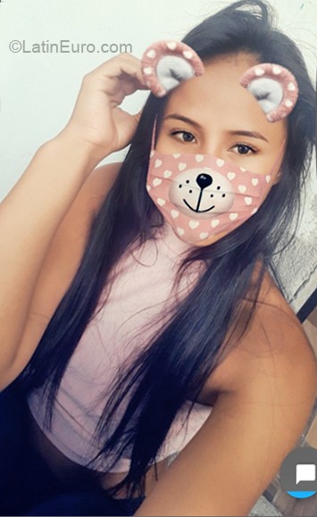 Date this delightful Colombia girl Lorena from Medellin CO24021