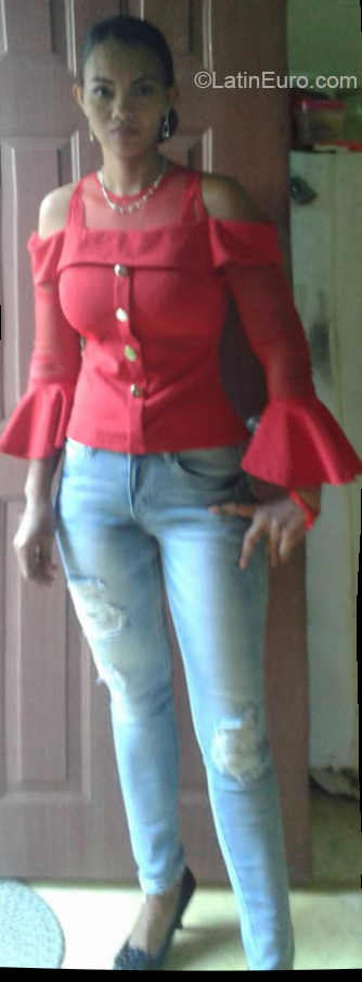 Date this good-looking Dominican Republic girl Sarah from Puerto Plata DO32757