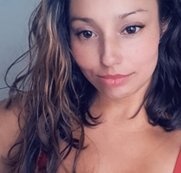 Date this pretty Colombia girl Angie from Bogota CO24038