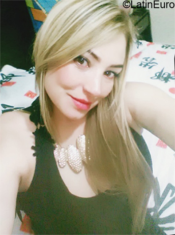 Date this hard body Colombia girl Victoria echvav from Medellin CO27954