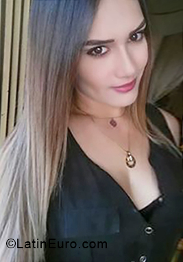 Date this hot Venezuela girl Karina from Puerto La Cruz VE1767