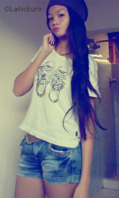 Date this hard body Colombia girl Ana from Medellin CO24097