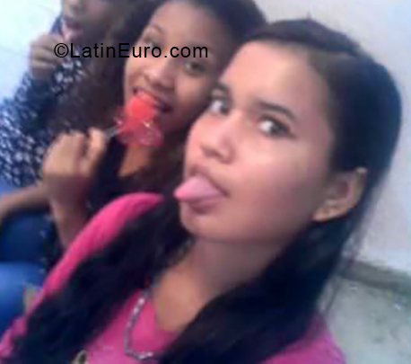 Date this good-looking Venezuela girl Mery from Puerto la Cruz VE1769