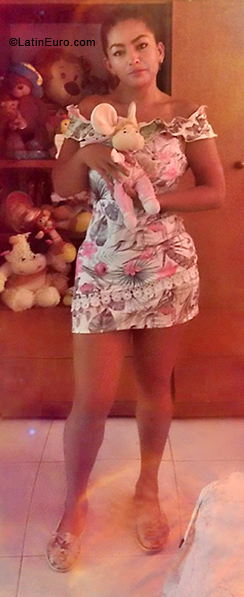 Date this exotic Colombia girl Sofi from Bogota CO24147