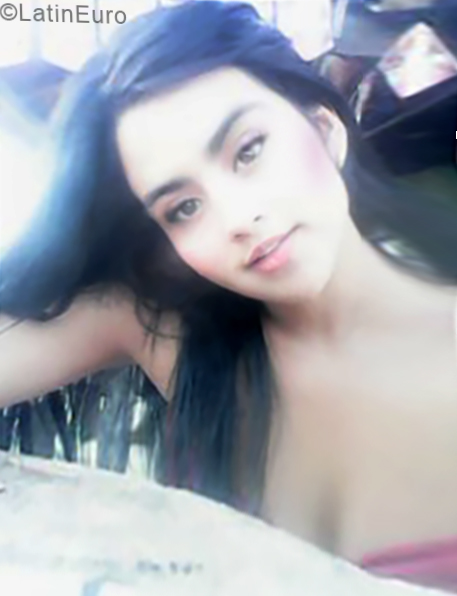 Date this fun Colombia girl Estefany from Medellin CO24170