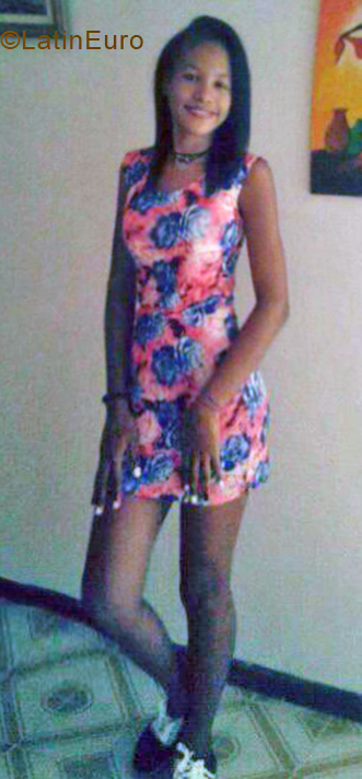 Date this sultry Venezuela girl Fran from Los Teques VE1807