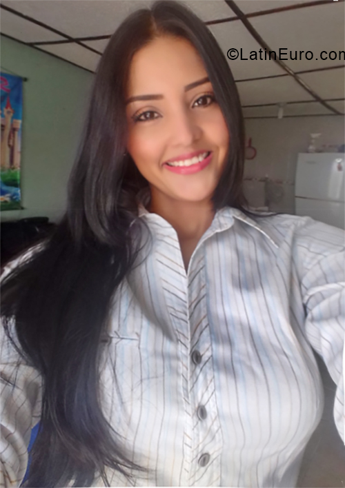 Date this charming Colombia girl Rosaura from Barranquilla CO24290