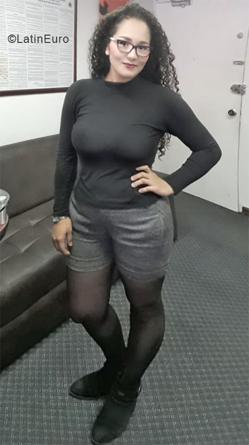 Date this sultry Colombia girl Leidy from Bogota CO24328