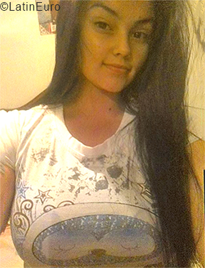 Date this pretty Venezuela girl Eliz from Zulia VE1959