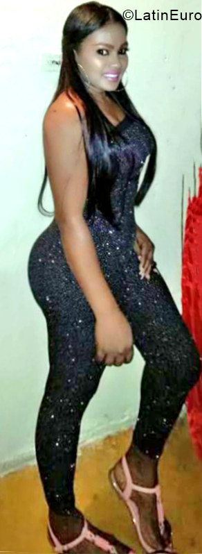 Date this exotic Dominican Republic girl Johanna from La Romana DO33372
