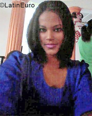 Date this tall Dominican Republic girl Rosa from Santo Domingo DO33401