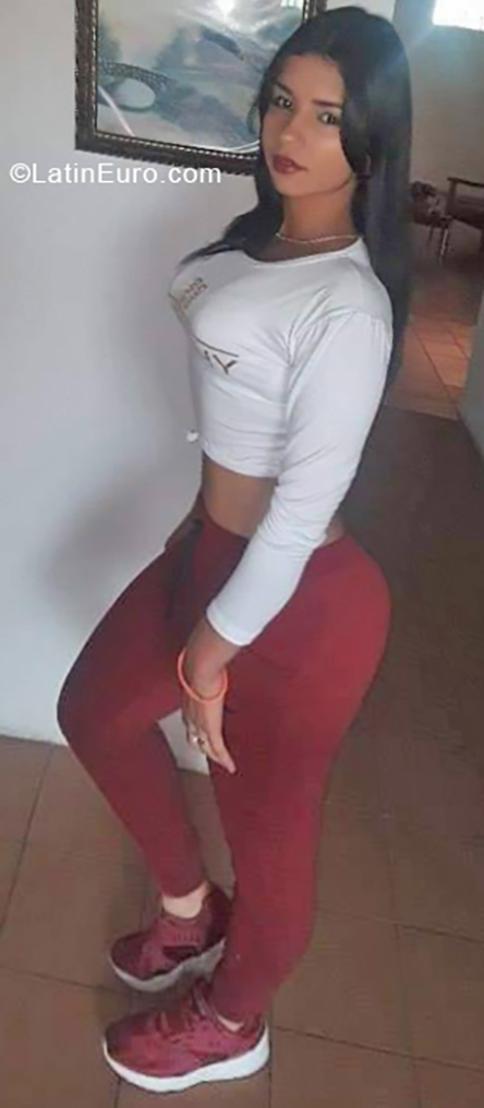 Date this attractive Venezuela girl Eriuis from trujillo VE1999