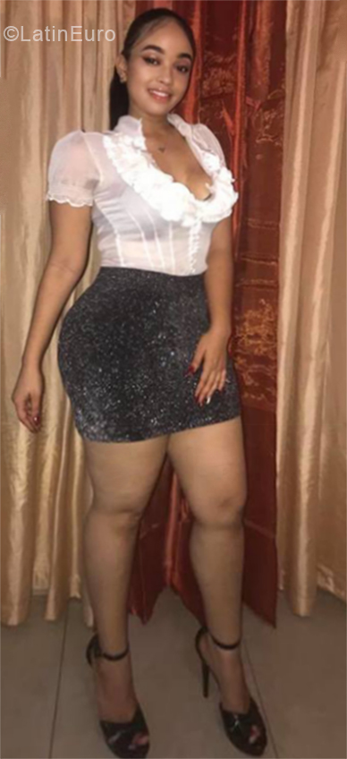 Date this hard body Dominican Republic girl Patricia from Santo Domingo DO33608