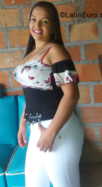 Date this young Colombia girl Miriam from Acevedo CO24689