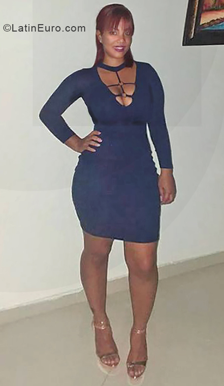 Date this voluptuous Dominican Republic girl ANGELICA from Puerto Plata DO33643