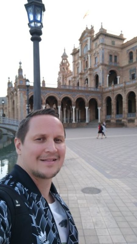 Date this fun Spain man Leo from Las Palmas ES448