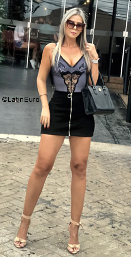 Date this lovely Brazil girl Anny from Palmas BR10747