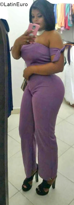 Date this exotic Dominican Republic girl Masiel from Santiago DO33782