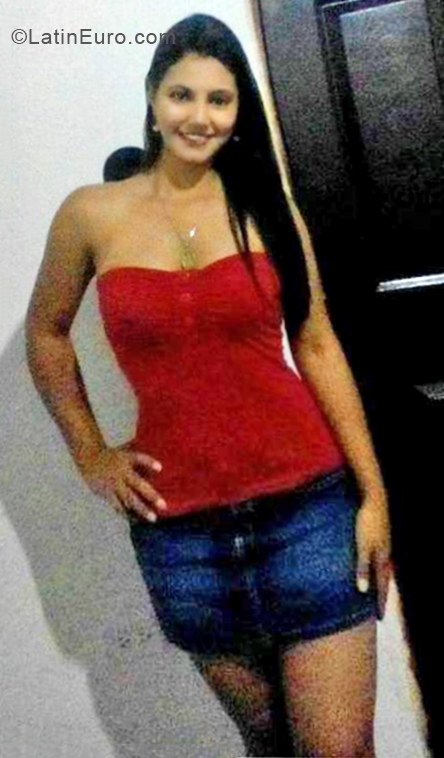 Date this cute Dominican Republic girl Zoriani from Santiago DO33811