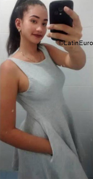 Date this passionate Colombia girl Maria from Santa Marta CO24798