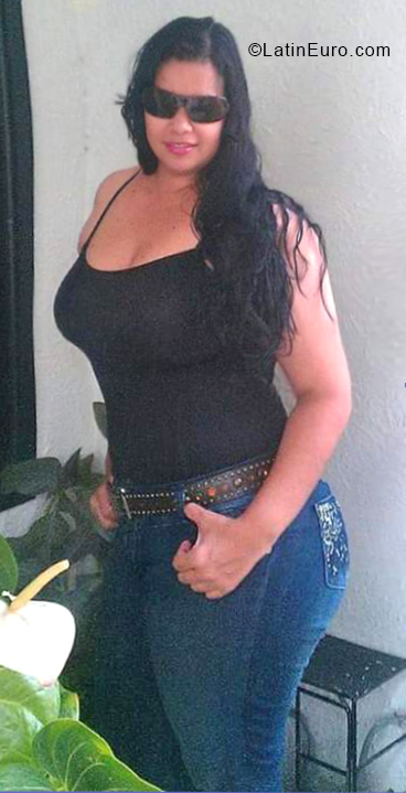 Date this delightful Colombia girl Luisa from Barranquilla CO31264