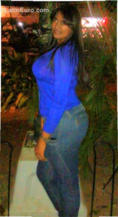 Date this attractive Venezuela girl Nadiuska from Ciudad Bolivar VE2103