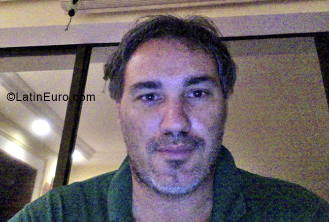 Date this beautiful French Polynesia man Hoturaro from Papeete PF2