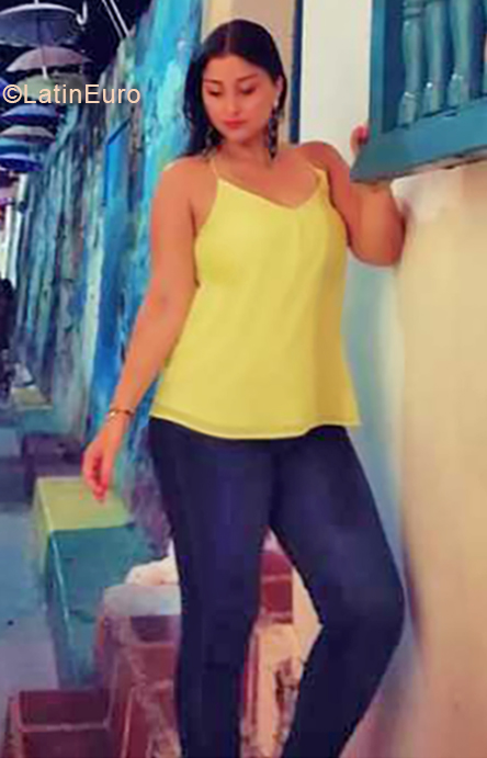 Date this fun Colombia girl Eileen from Cartagena CO25013