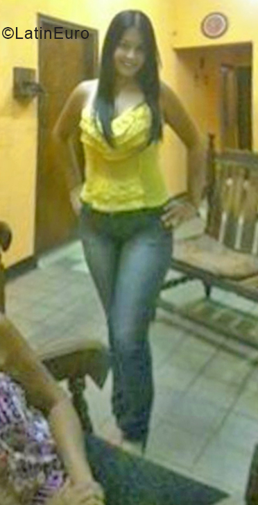 Date this young Venezuela girl Dalila from CORO VE2178