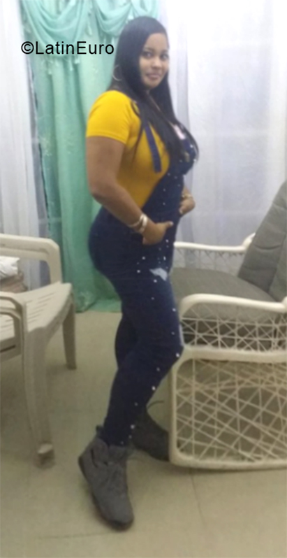 Date this delightful Dominican Republic girl Aimie from Santo Domingo DO34165