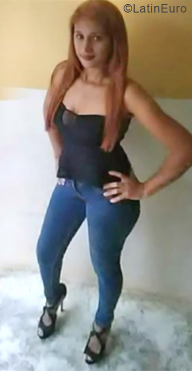 Date this athletic Dominican Republic girl Dulce from La Vega DO34266