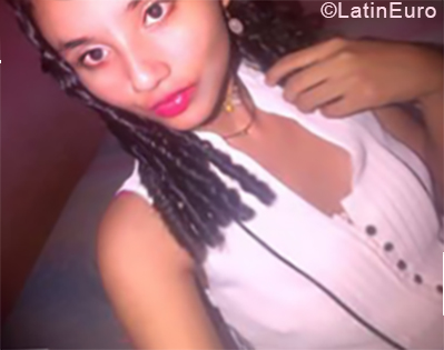 Date this young Venezuela girl Isa from Caracas VE2216