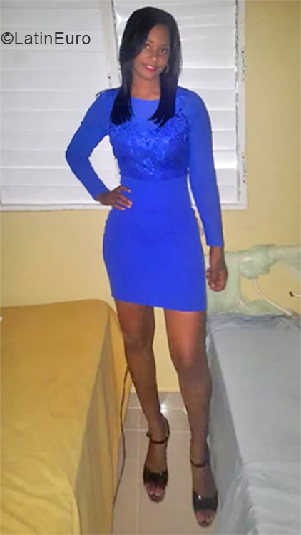 Date this lovely Dominican Republic girl Marisleidy from Cotui DO34336