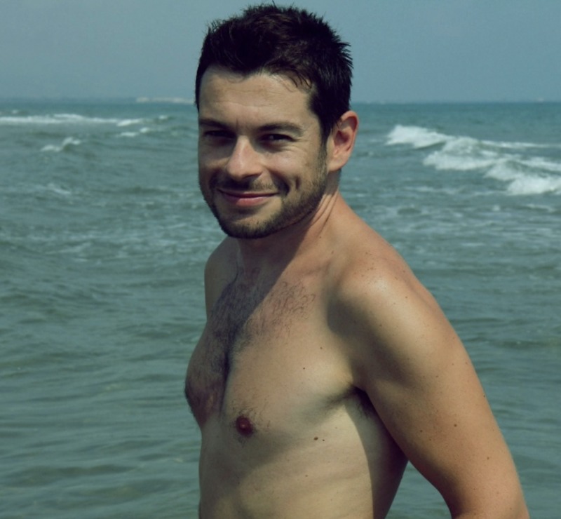 Date this sultry Spain man Pol from Barcelona ES453