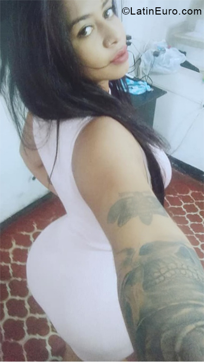 Date this happy Colombia girl VANESSSA from Pereira CO25151