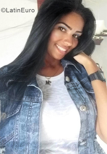 Date this lovely Venezuela girl IVELISSE from Chacao VE2260