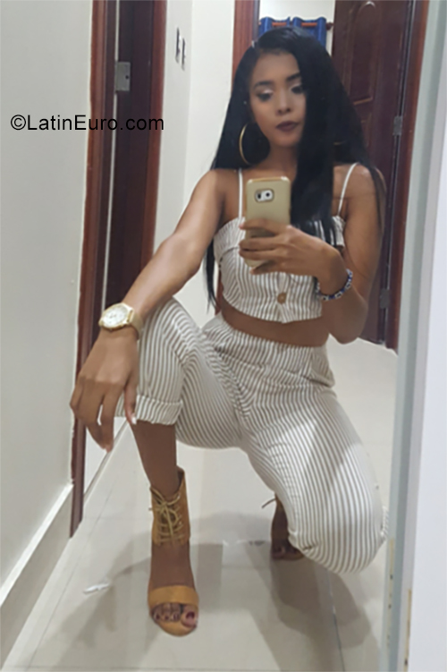Date this cute Dominican Republic girl Hieliani from Puerto Plata DO34490