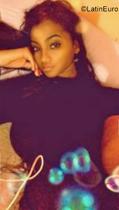 Date this stunning Dominican Republic girl Heydi from Santo Domingo DO34629