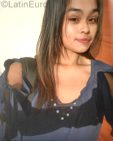 Date this young Peru girl Delianaya from Lima PE1388