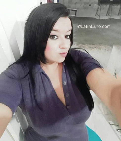 Date this georgeous Colombia girl Juliana from Bogota CO25379