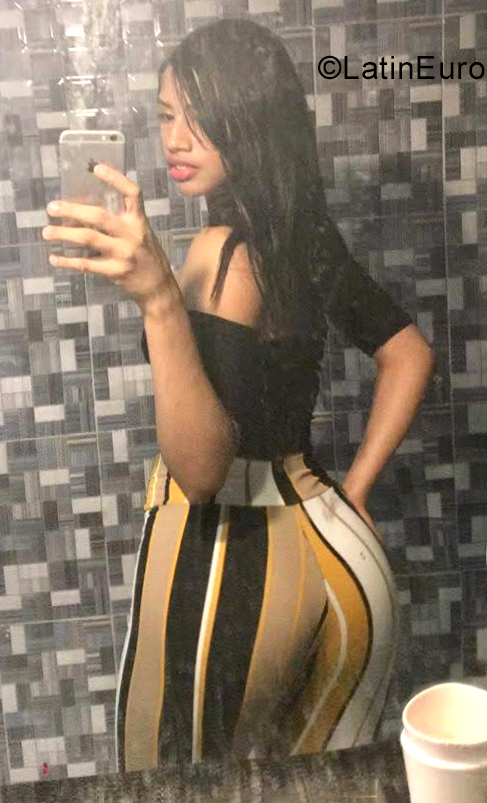 Date this pretty Dominican Republic girl Jessie from Santo Domingo DO34899