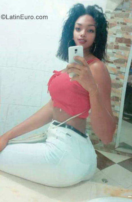 Date this hot Dominican Republic girl Jafreisy from San Pedro De Macoris DO34923